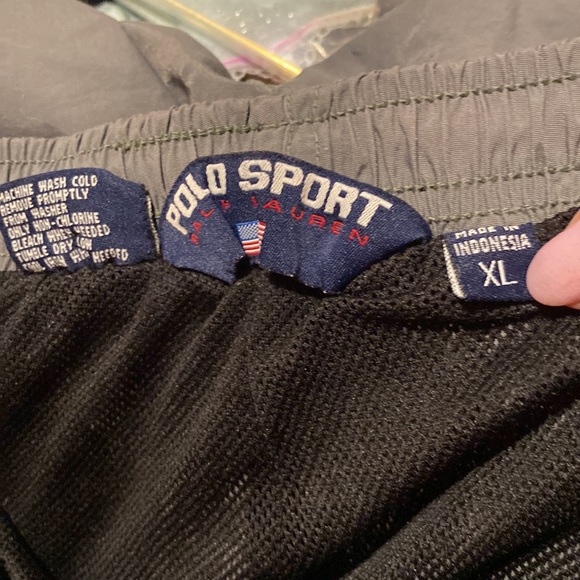 Very nice pants with black strap on the back rubber around waist - Picture 4 of 7